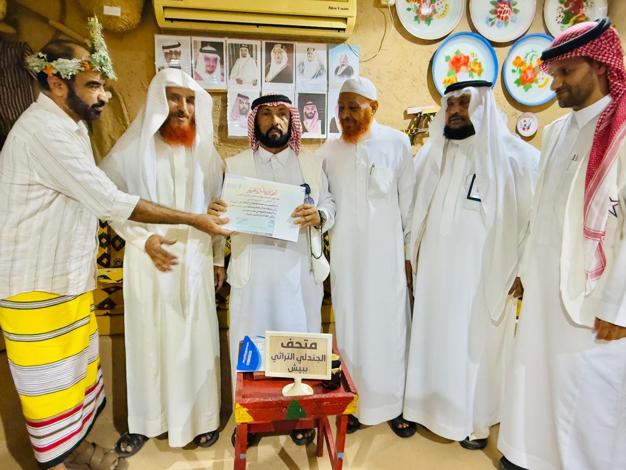 جمعية نجوم السياحة بجازان في زيارة لمتحف الجندلي التراثي بمحافظة بيش 4 IMG 20251120 WA0045