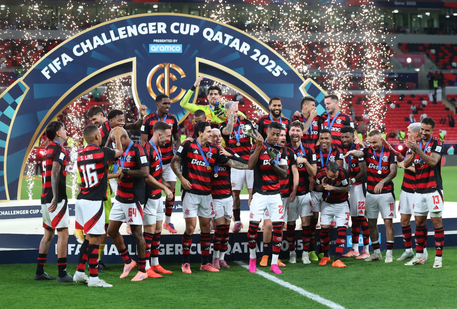 تتويج نادي فلامنغو بكأس التحدي FIFA قطر 2025 في الدوحة 8 IMG 20251214 WA0001